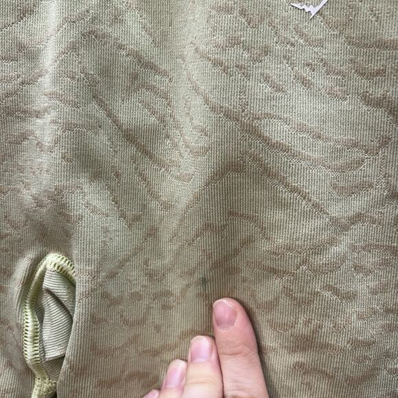 Gymshark Adapt Animal Print Seamless Shorts Yellow Green Women’s Size Small Gym - Picture 3 of 5